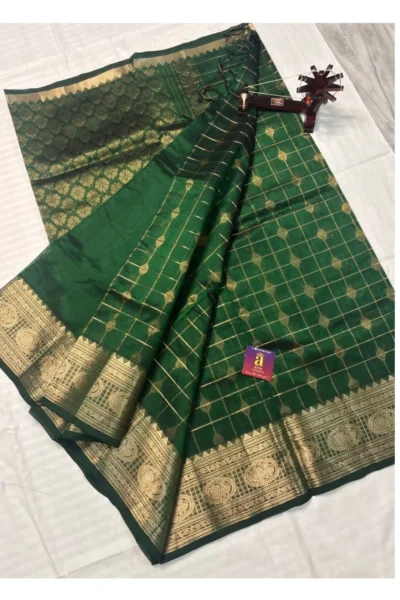 Emerald Green Mangalagiri Pure Pattu Saree with rich golden zari weaving and grand traditional border